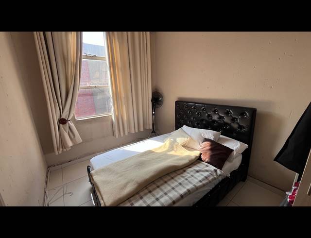 2 bed property to rent in WOODMEAD